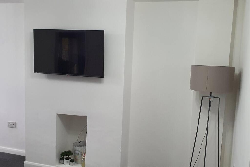 Exquisite And Modern 2 Bed Maisonette Harmondsworth Exteriör bild